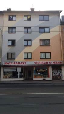 Außenasnicht - WG geeignet! 4. OG OHNE Aufzug! 3-Zimmer-Wohnung mit Balkon in Duisburg-Hochfeld