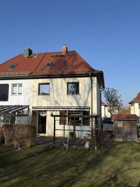 Ansicht von Garten - 4 Zimmer Mehrfamilienhaus, Wohnhaus zum Kaufen in Gera