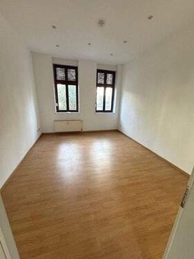 Wohnzimmer - Wohnen im grünen schöne 2-R-Whg. in MD.-Sudenburg 1.OGca.57,43 m2 san. Altbau zu vermieten !
