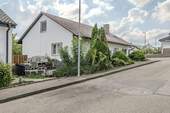 Außenansicht - 6 Zimmer Mehrfamilienhaus, Wohnhaus zum Kaufen in Sachsenheim / Spielberg