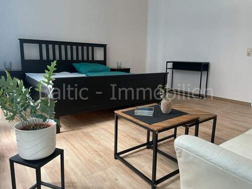 Zimmer EG - 1 Zimmer Etagenwohnung in Schwerin