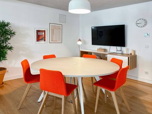 Spaces_Breite Strasse_Germany_ Centre 4956_Meeting - 
