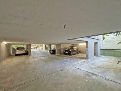 garageneinfahrt - Einfamilienhaus zur Miete in Berlin