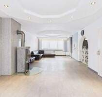 REHLINGEN: WOHNHAUS 267 M² WOHNFLÄCHE GR. GARTEN GARAGE CARPORT WEITBLICK! - Rehlingen-Siersburg / Rehlingen