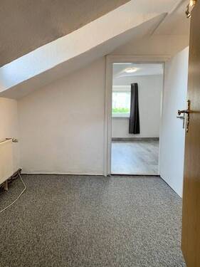 Zimmer Anbau (DG) - 