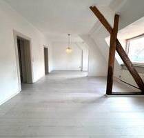 SB.Nauwieser Viertel-Großzügige 4ZKB Altbau-Dachgeschosswohnung auf zwei Ebenen, mit Studiocharakter - Saarbrücken St Johann
