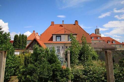 Hausansicht - Doppelhaushälfte mit 83,10 m&sup2; in Leuna zum Kaufen