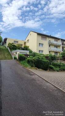 )Gesamtansicht Süd - 8 Zimmer Mehrfamilienhaus, Wohnhaus zum Kaufen in Zuzenhausen