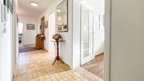 Flur - 3 Zimmer Etagenwohnung in Bad Segeberg