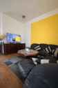 Wohnzimmer - KahlowImmobilien.berlin* Charmante, bezugsfreie 3-Zimmer- Wohnung in Lichterfelde