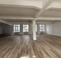 Attraktives Wohn-Geschäftshaus in Stadtmitte - Art Deco und Bauhaus-Architektur - gepfl. und renoviert! - Krefeld