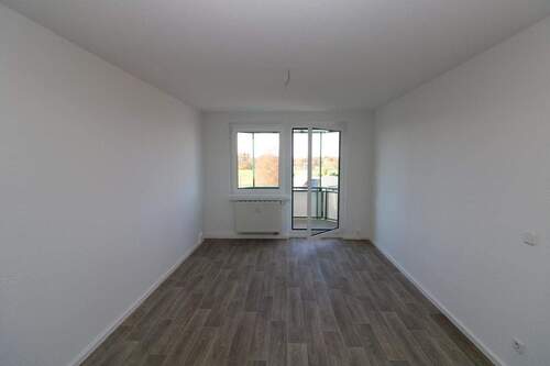 Wohnzimmer - 3 Zimmer Etagenwohnung in Freiberg