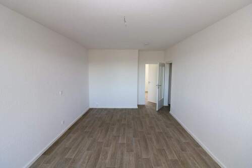Wohnzimmer - Etagenwohnung mit 57,80 m&sup2; in Freiberg zur Miete