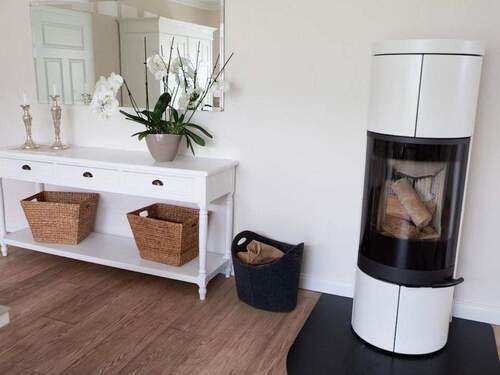 Kaminofen mit Edelstahlschorn - 3 Zimmer Bungalow in Stockelsdorf