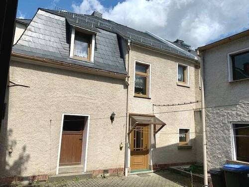 Hausansicht - 5 Zimmer Mehrfamilienhaus, Wohnhaus in Brockau