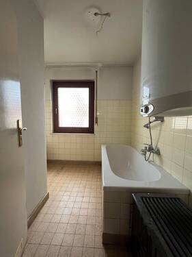 Badezimmer - Reihenendhaus mit 83,20 m² in Erlangen zum Kaufen