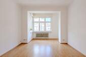 Zimmer - 3 Zimmer Etagenwohnung zum Kaufen in Stuttgart