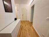 Flur - Etagenwohnung mit 76,40 m² in Leipzig zum Kaufen