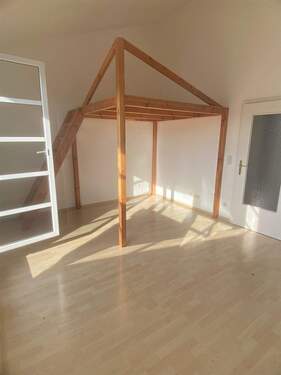 Wohnraum - 1-Zimmer-Appartement mit 2 Dachterrassen in Regensburg - direkt neben Universität