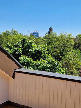 Ausblick - 5 Zimmer Etagenwohnung zum Kaufen in Leonberg