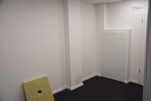 Büro/Lagerfläche - 