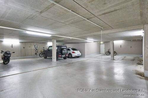 Tiefgaragen Stellplatz - 