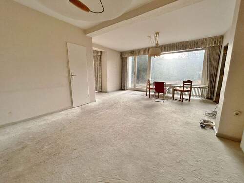 Wohnzimmer - 7 Zimmer Reihenmittelhaus in Bremen