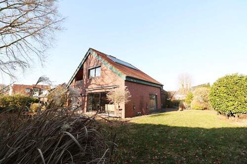 Bild - 8 Zimmer Einfamilienhaus in Cloppenburg