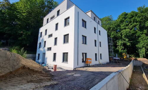 Außenansicht - Neuwertige 3 Zimmerwohnung mit Balkon und 2 Bädern.