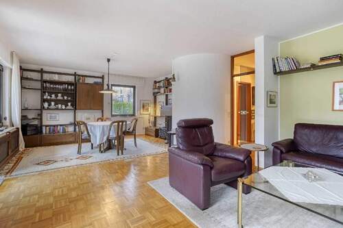 Wohn-/Essbereich - 3 Zimmer Etagenwohnung zum Kaufen in Ratingen