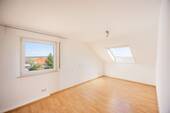 Zimmer - 9 Zimmer Mehrfamilienhaus, Wohnhaus in Waiblingen