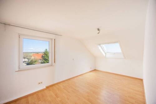 Zimmer - 9 Zimmer Mehrfamilienhaus, Wohnhaus in Waiblingen