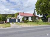 Außenansicht - Modernisiertes Einfamilienhaus mit viel Privatsphäre in ruhiger Lage