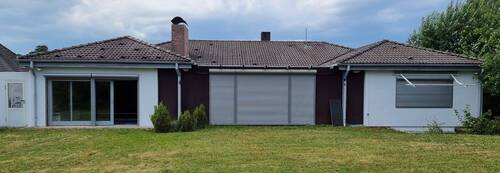 Blick aus dem Garten - Einfamilienhaus mit 245,00 m² in Eckental zum Kaufen