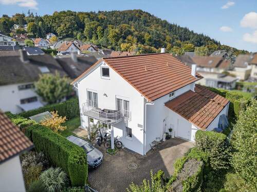 Hausansicht - Repräsentatives Einfamilienhaus mit moderner Ausstattung und durchdachtem Grundriss in Ebersteinburg