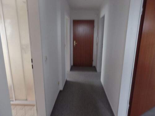 Flur - 3 Zimmer Etagenwohnung in Heide