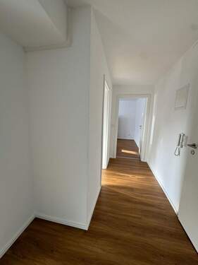 Flur.jpg - 2 Zimmer Etagenwohnung in Villingen-Schwenningen