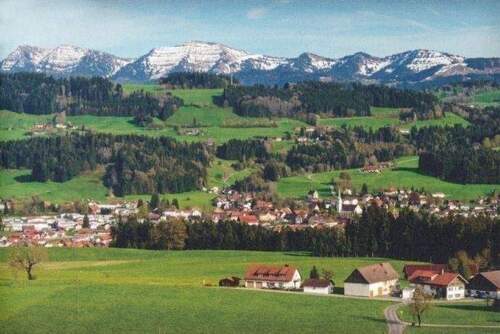 Blick aus Westen auf Weiler - 3 Zimmer Terrassenwohnung zum Kaufen in Weiler-Simmerberg