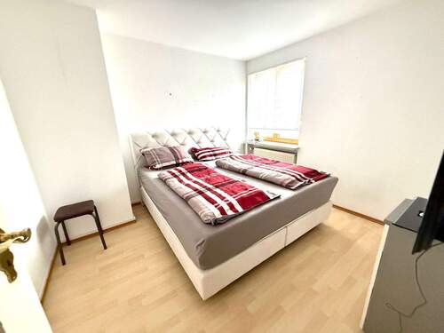 REH Landau aktuell (2).jpg - Mehrfamilienhaus, Wohnhaus mit 165,00 m&sup2; in Landau an der Isar zum Kaufen