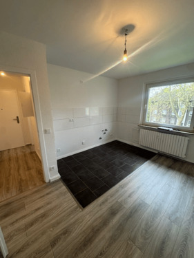 Küche - Frisch sanierte 2-Zimmer Wohnung in Meiderich..