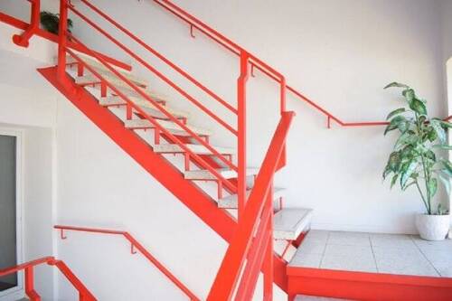 Treppenhaus - Charmante Büroeinheit - 500,00 EUR Kaltmiete,