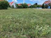 Herrlicher Bauplatz - 5 Zimmer Doppelhaushälfte in Langensendelbach