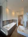 Badezimmer - EG rechts - 