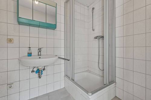 Badezimmer Ansicht 2 - 