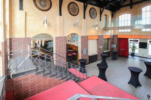 Forum - Bahnhofshalle - 