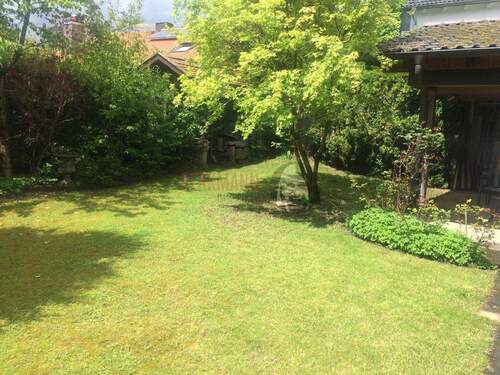 Garten - 8 Zimmer Einfamilienhaus zum Kaufen in Hohenbrunn