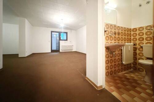 XXL-Hobbyraum mit WC - 