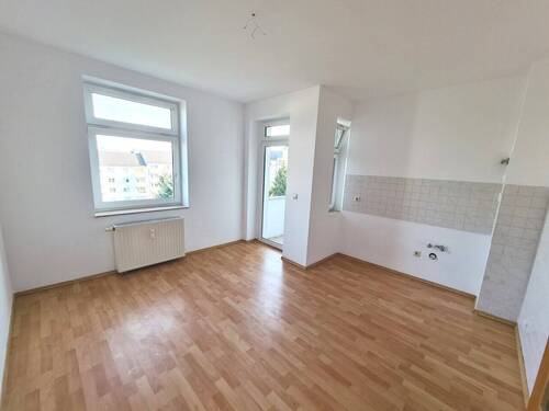 Bild 2 - 2 Zimmer Etagenwohnung zur Miete in Chemnitz