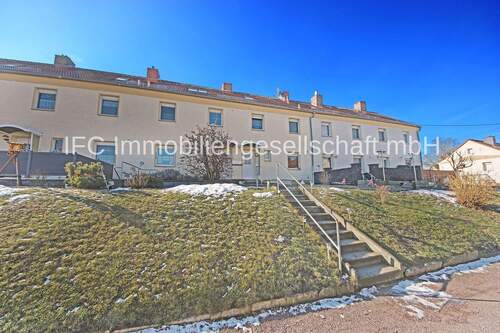 Hausansicht / Grundstücksseite - 