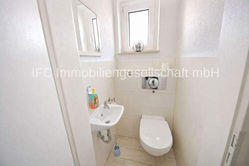 Gäste-WC im EG - 